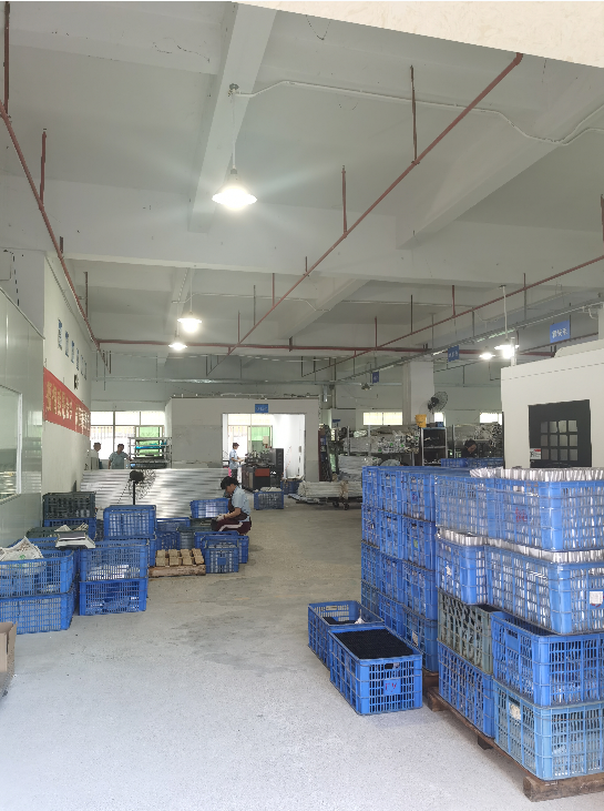 客户订单接踵而至，忙碌的发货现场|糖心视频在线观看五金